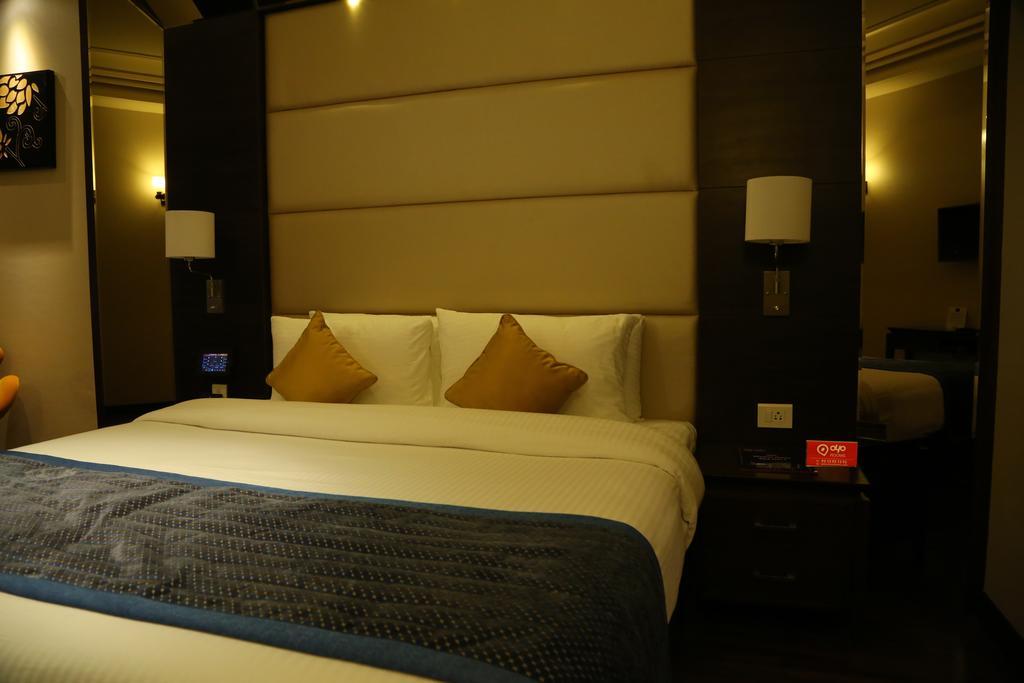 Oyo Premium Panchkula Sector 5 Hotel Kültér fotó