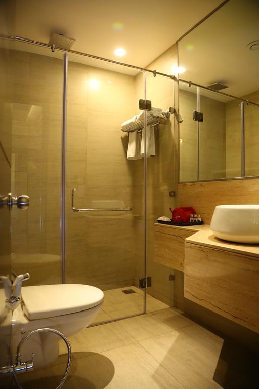 Oyo Premium Panchkula Sector 5 Hotel Kültér fotó