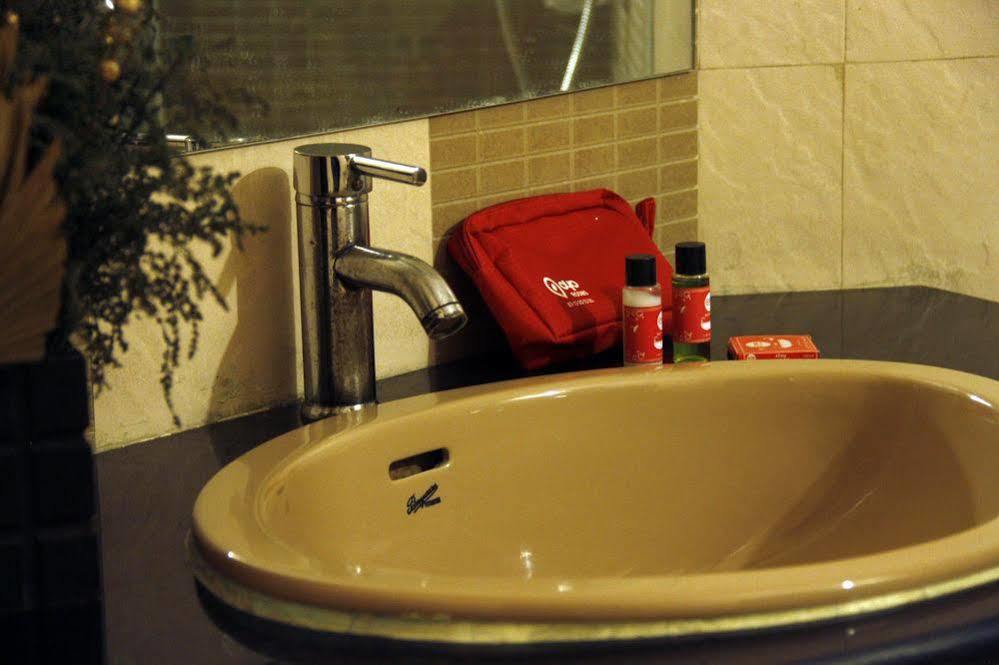 Oyo Premium Panchkula Sector 5 Hotel Kültér fotó
